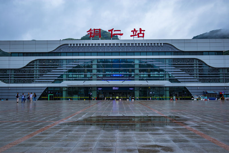 东莞到铜仁物流公司专线-大件运输物流公司「食品运输」2025排名一览